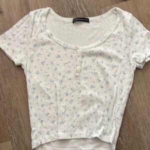 Brandy Melville Cream and Blue Patterned Crop Top size XS